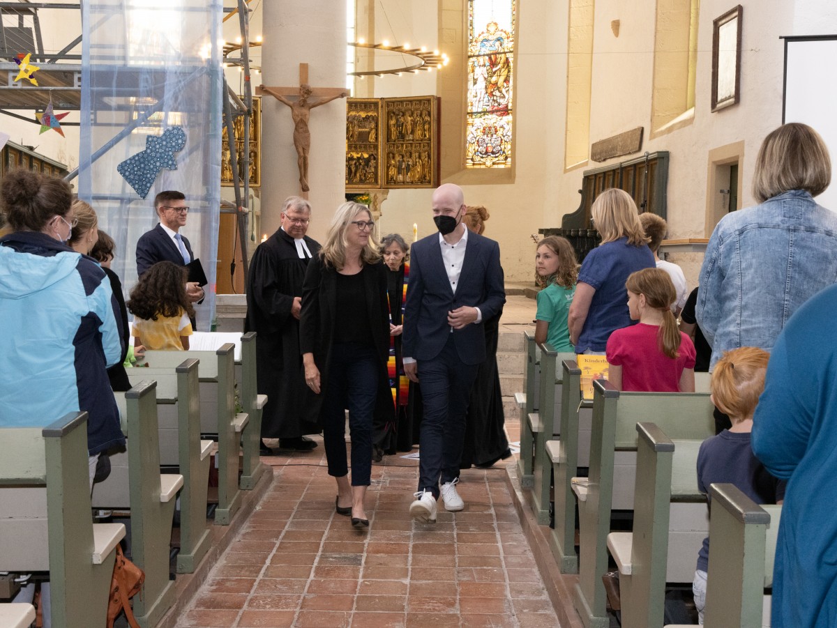Behütet und getragen - der Leitungswechsel an der Evangelischen Grundschule Sömmerda wurde im heutigen Gottesdienst gefeiert