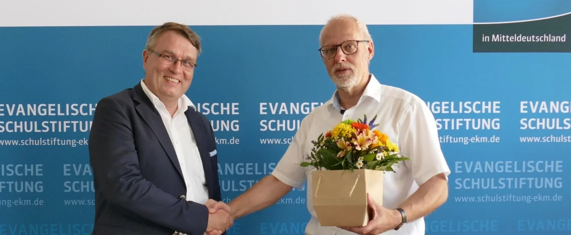 OKR Christian Fuhrmann begrüßt OKR Albrecht Steinhäuser als neues Mitglied im Stiftungsrat